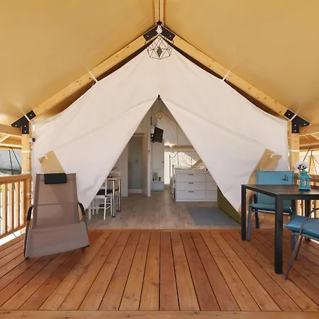 Naturist Camping Fkk Sovinje, Island Pasman - Mobile Homes & Glamping Tents Tkon